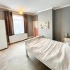Photo 2: bedroom with ensuite