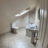 Photo 6: en-suite