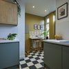 Photo 7: Communal Living Space