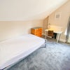 Photo 9: Great double room