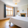Photo 4: Bedroom 2