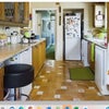 Photo 3: Kitchen