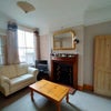 Photo 4: Lounge 