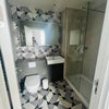 Photo 7: En-Suite