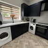 Photo 6: Kitchen