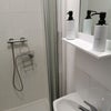 Photo 4: ROOM 5: Light, bright double en-suite 