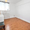 Photo 4: Double bedroom 