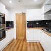 Photo 3: Kitchen