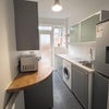 Photo 5: Kitchen
