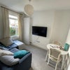 Photo 7: Lounge