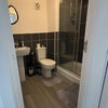 Photo 5: En-suite 
