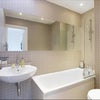 Photo 7: Main Bathroom