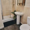 Photo 4: En suite