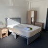 Photo 8: Room 1 - en suite - LET