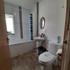 Photo 4: bathroom3 upstairs
