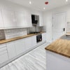 Photo 5: kitchen