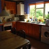Photo 5: kitchen
