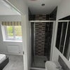 Photo 2: En suite 