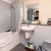 Photo 9: Main bathroom