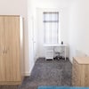 Photo 8: Room 5