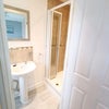 Photo 5: En-suite