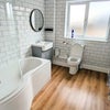 Photo 2: Spacious bathroom 