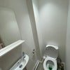 Photo 7: Toilet 