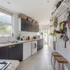 Photo 7: Kitchen