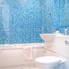 Photo 4: En-suite bathroom