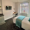 Photo 5: Room 1