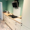 Photo 7: Kitchen