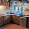Photo 6: Kitchen