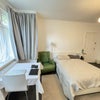 Photo 3: Bedroom