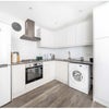 Photo 4: Kitchen 