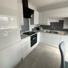 Photo 4: Kitchen
