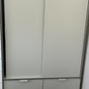 Photo 4: Wardrobe