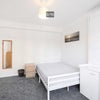 Photo 3: Master bedroom, £320pw