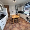 Photo 12: Kitchen