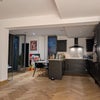 Photo 4: Kitchen