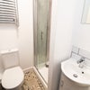 Photo 3: Room 4 Ensuite