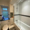 Photo 5: En suite bathroom