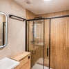 Photo 11: En-suite
