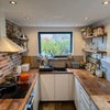 Photo 5: Kitchen