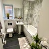 Photo 4: Main bathroo, i mainly use my ensuite bathroom 