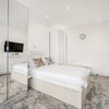 Photo 2: Room 1