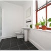 Photo 4: En-suite with shower