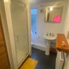 Photo 2: shower + toilet 