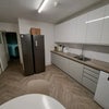 Photo 3: Kitchen