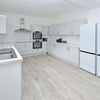 Photo 15: Kitchen