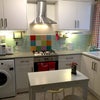 Photo 1: kitchen